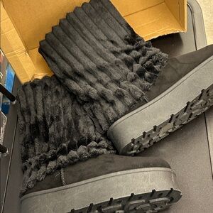 Black Faux Fur Women's Boots
